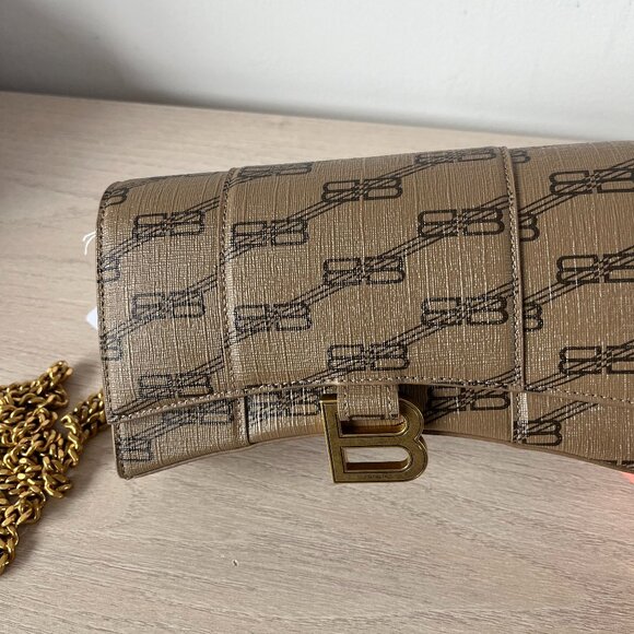 NWT Balenciaga Hourglass Wallet On Chain Brown Canvas BB Monogram - Picture 3 of 9